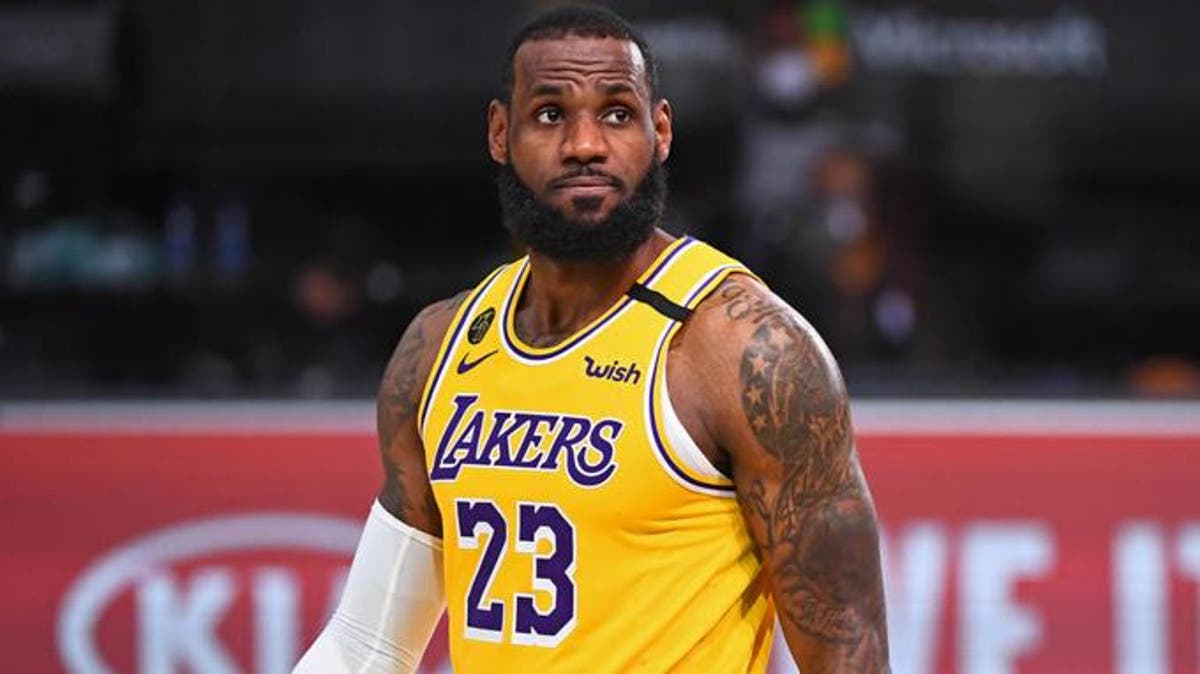 LeBron James, la superestrella de Los Ángeles Lakers, salió de los protocolos contra el COVID-19 de la NBA y podrá regresar a las canchas este viernes ante Los Ángeles Clippers