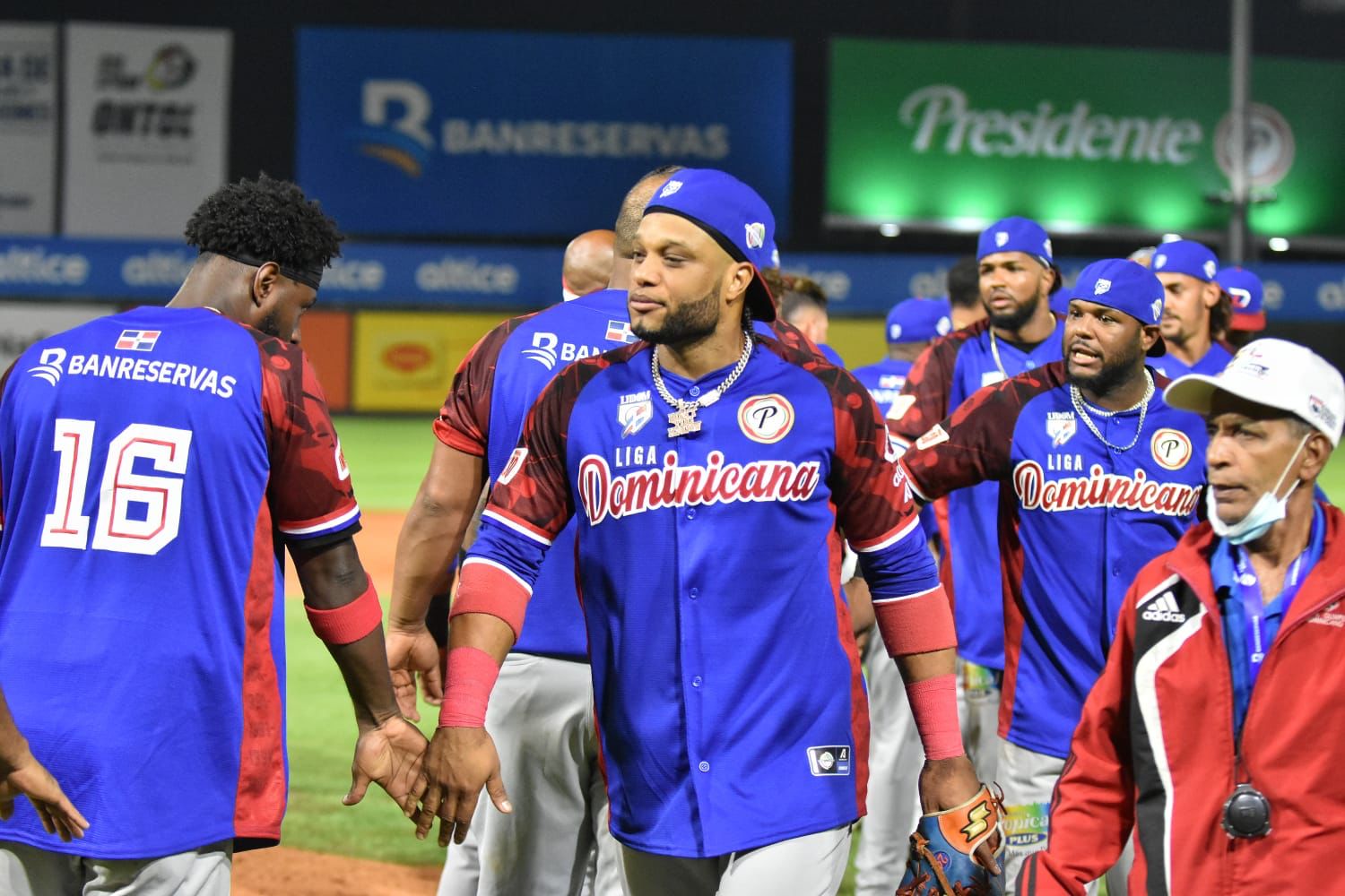 Serie del Caribe: El error de Robinson Canó que dio triunfo a México