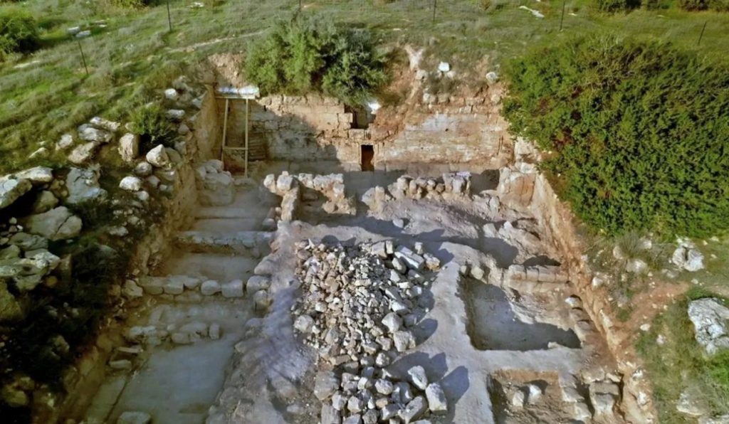 Arqueólogos israelíes excavan la tumba de la 'partera de Jesús'