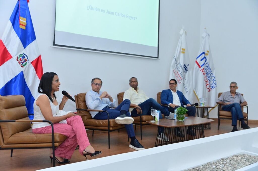 "HONESTY BY JUAN CARLOS REYES" stands out as a valuable exhibit in the Museum of Modern Art | 2 | "HONESTY BY JUAN CARLOS REYES" stands out as a valuable exhibit in the Museum of Modern Art | De Último Minuto English