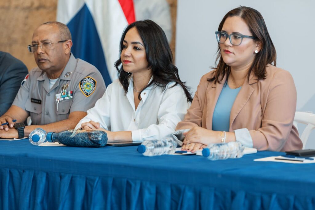 Alcaldía del DN e Interior y Policía realizan Mesa de Seguridad, Ciudadanía y Género del Distrito Nacional - Noticias de hoy en República Dominicana | De Último Minuto