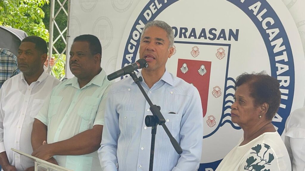 70% of the population does not pay for the drinking water service in Santiago | 2 | 70% of the population does not pay for the drinking water service in Santiago | De Último Minuto English