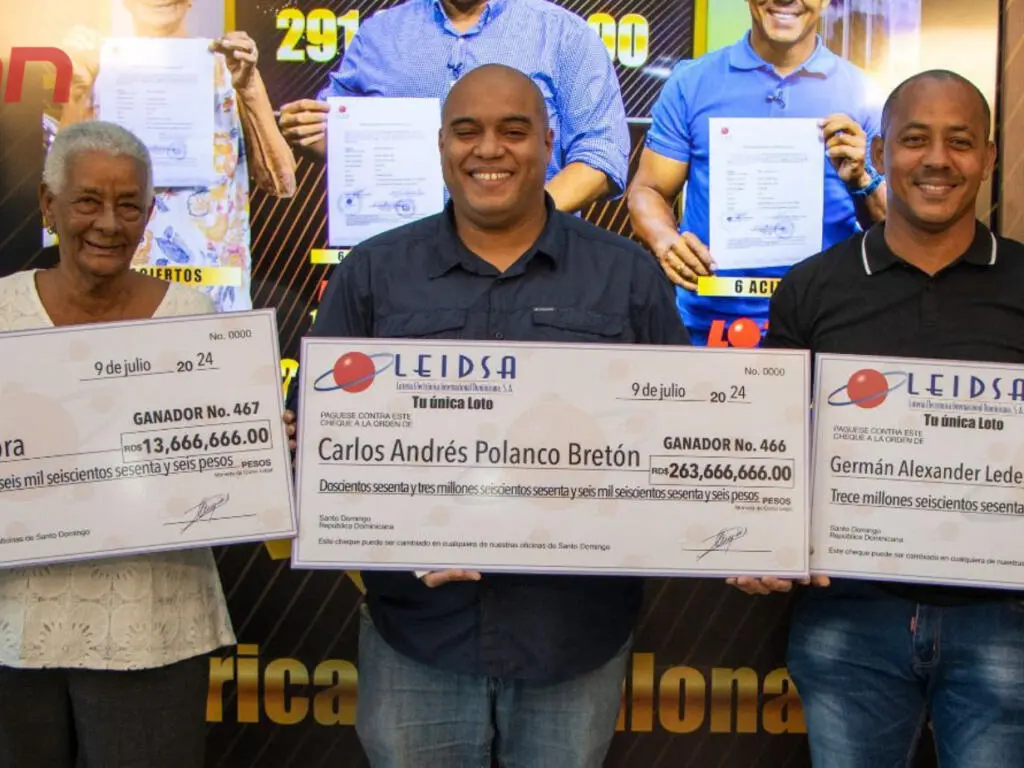 Leidsa: history, awards, and curiosities of the most important electronic lottery in the Dominican Republic | 2 | Carlos Polanco ganador de la loto de Leidsa