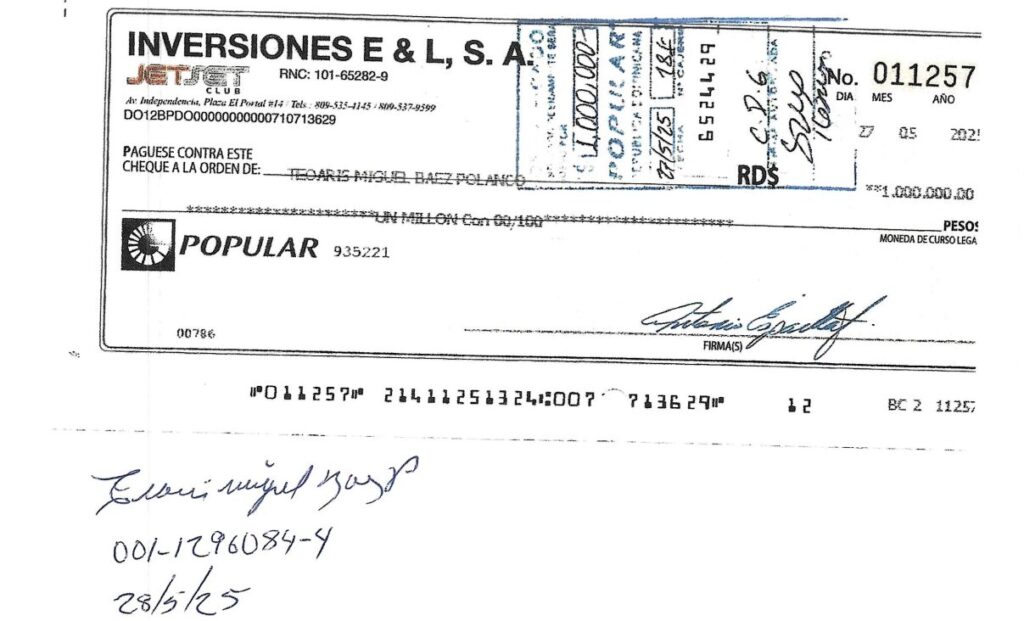 Rubby Pérez received one million pesos to drop legal actions against Antonio Espaillat | De Último Minuto English