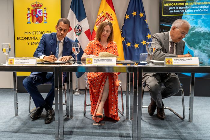 Dominican Republic and Spain boost satellite project to reduce digital divide in rural areas | 4 | Dominican Republic and Spain boost satellite project to reduce digital divide in rural areas | De Último Minuto English