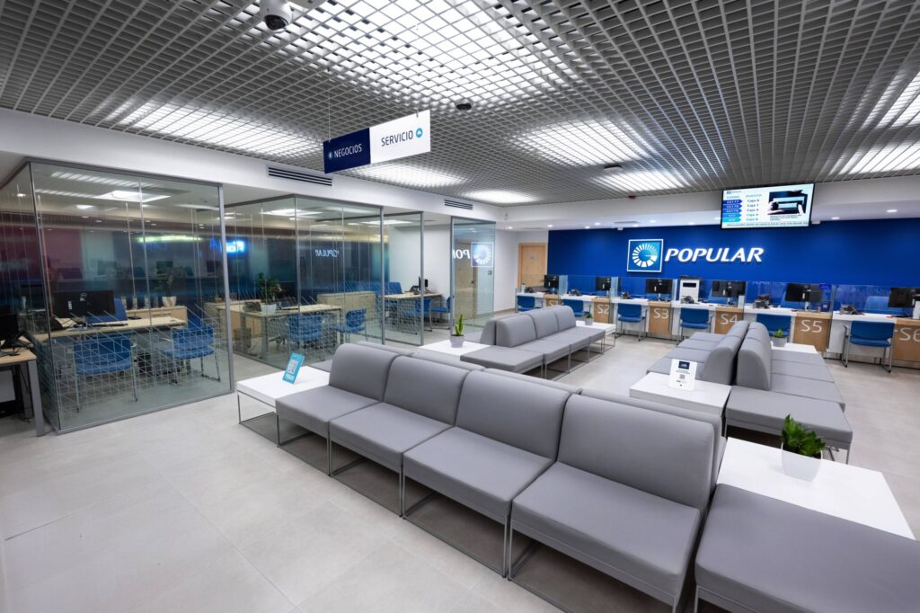 Banco Popular expands its branch network with three new branches | De Último Minuto English