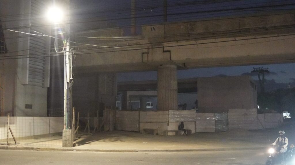 Almost four years after its start, final works on the Metro extension towards Los Alcarrizos are advancing. | 3 | Almost four years after its start, final works on the Metro extension towards Los Alcarrizos are advancing. | De Último Minuto English