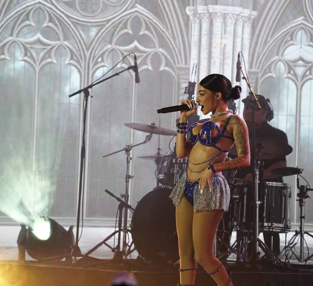 Yailin La Más Viral conquers the Premios Tu Música Urbano with two awards and an acclaimed performance | 2 | Yailin La Más Viral conquers the Premios Tu Música Urbano with two awards and an acclaimed performance | De Último Minuto English