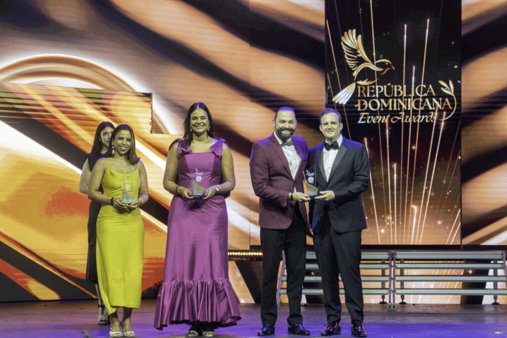 Paradisus Palma Real Golf & Spa Resort recognized as best hotel to celebrate weddings | De Último Minuto English