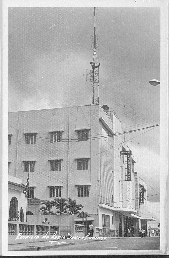 73 years of the first broadcast of La Voz Dominicana | De Último Minuto English