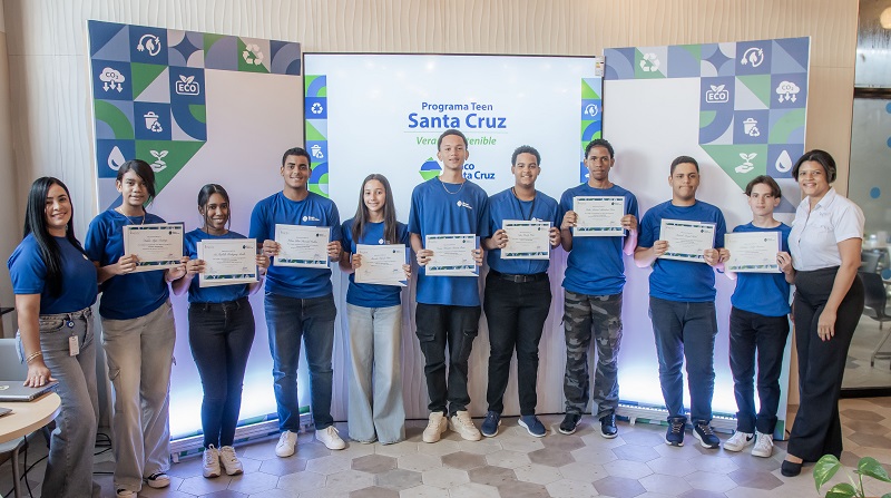 Banco Santa Cruz impulsa la sostenibilidad juvenil con su programa Verano Teen Santa Cruz  - Noticias de hoy en República Dominicana | De Último Minuto