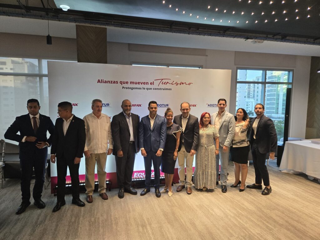 ADOTUR y Equifax firman acuerdo para fortalecer el turismo | 3 | ADOTUR y Equifax firman acuerdo para fortalecer el turismo - Noticias de hoy en República Dominicana | De Último Minuto