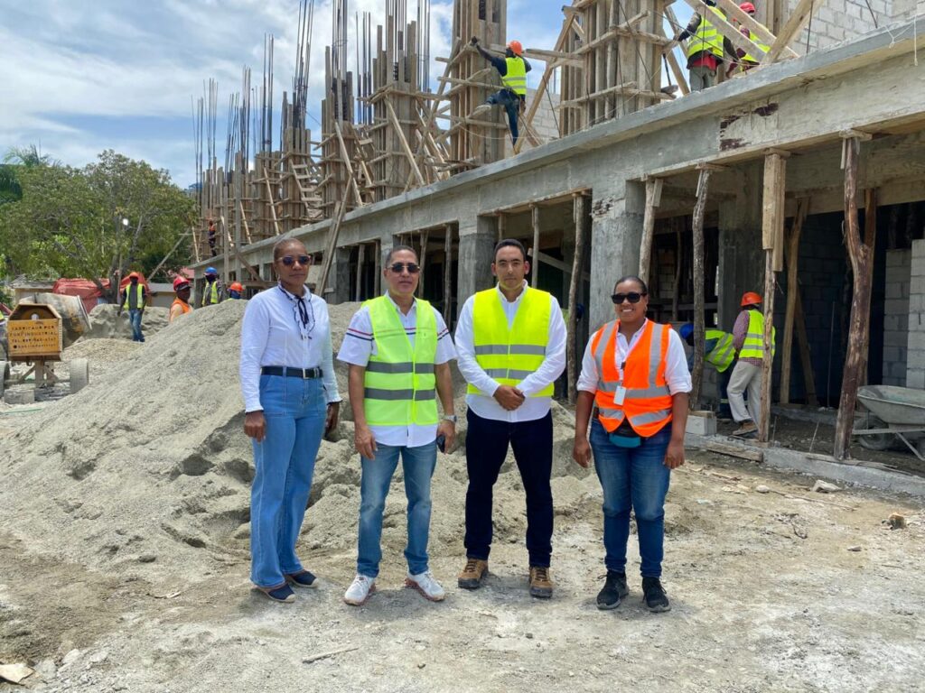 School Infrastructure intervenes Experimental High School and UASD campus of Elías Piña | 2 | School Infrastructure intervenes Experimental High School and UASD campus of Elías Piña | De Último Minuto English