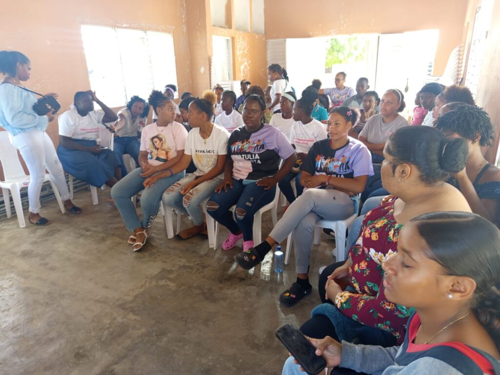 Photography and podcast: New weapons of Feminist Youth leadership in the South | 2 | Photography and podcast: New weapons of Feminist Youth leadership in the South | De Último Minuto English