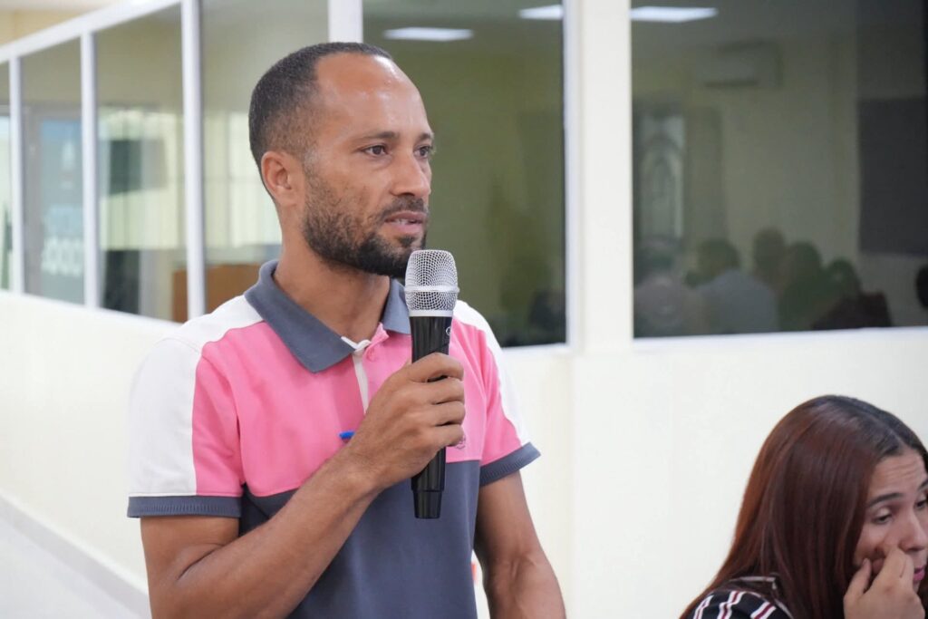 "School in Peralta is not in agreement with the Catholic Church," says vice minister | De Último Minuto English