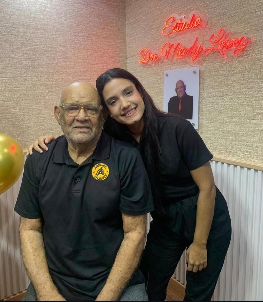 Águilas Cibaeñas present Mendy López's daughter as the season's godmother for 2025-26 | De Último Minuto English