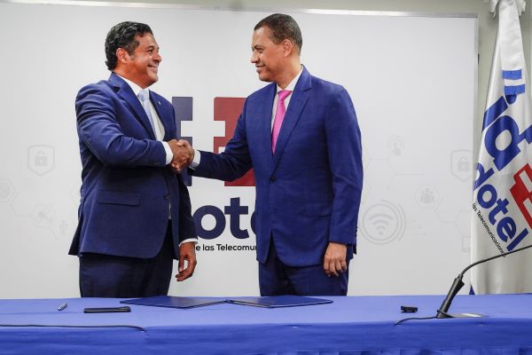 INDOTEL and Internet Society sign agreement to promote access to connectivity and digital inclusion in the country | 3 | INDOTEL and Internet Society sign agreement to promote access to connectivity and digital inclusion in the country | De Último Minuto English