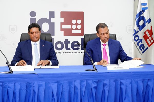 INDOTEL and Internet Society sign agreement to promote access to connectivity and digital inclusion in the country | 4 | INDOTEL and Internet Society sign agreement to promote access to connectivity and digital inclusion in the country | De Último Minuto English