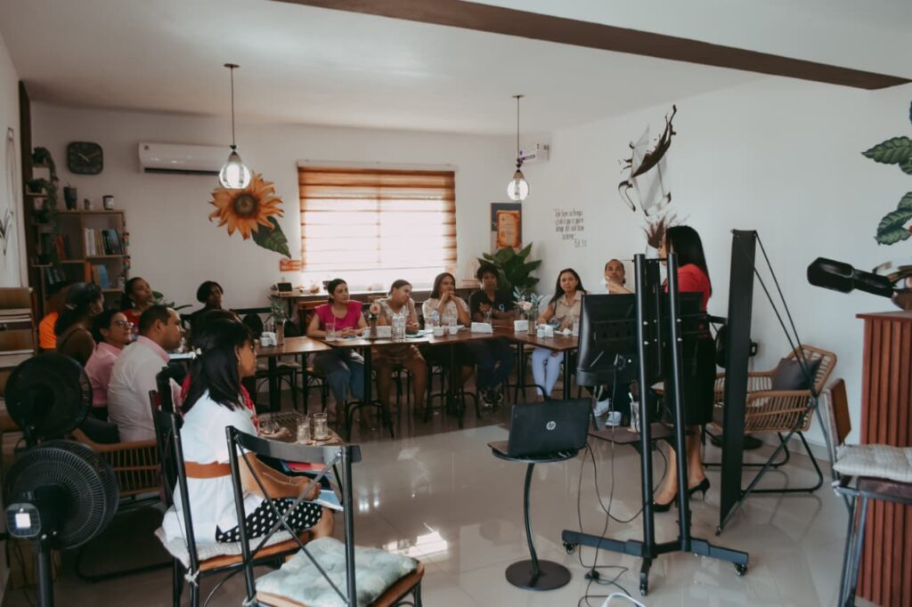 Workshop “Finances for Entrepreneurs” brings together local businesses | De Último Minuto English