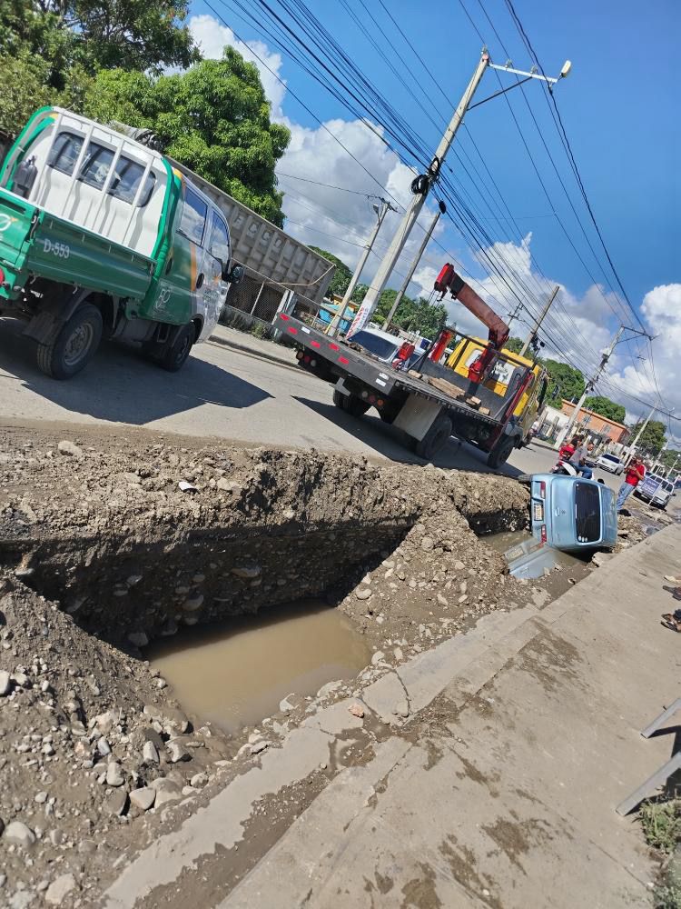 They denounce that CAASD exposes citizens with unsafe work in SDO | De Último Minuto English