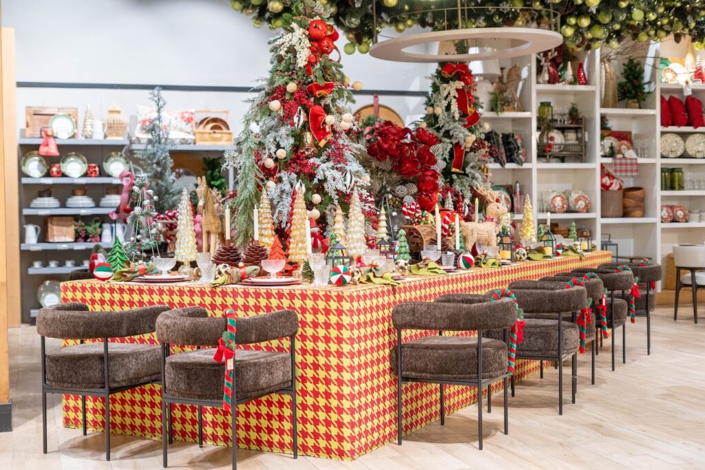 Casa Cuesta welcomes the 2025 holiday season  | De Último Minuto English