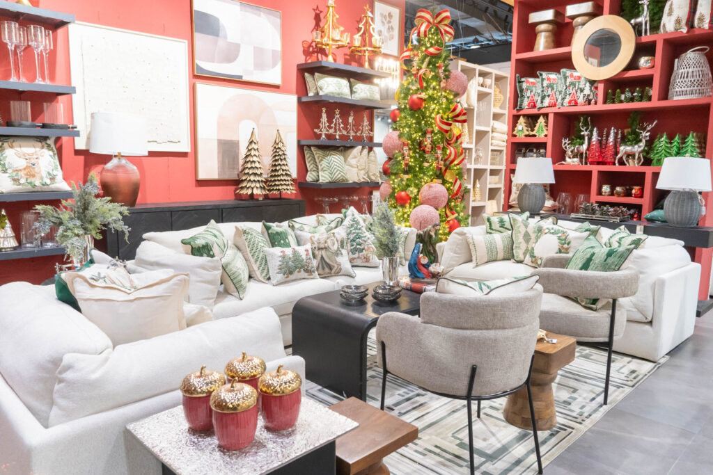 Casa Cuesta welcomes the 2025 holiday season  | De Último Minuto English