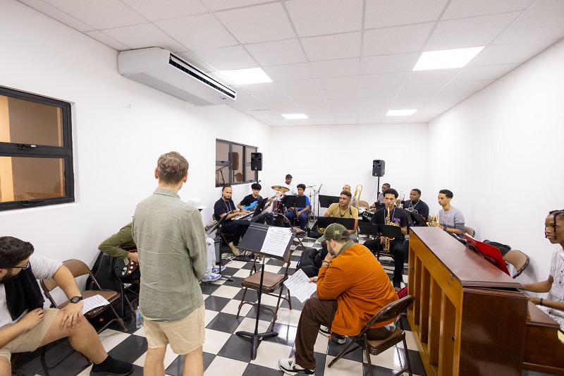Berklee opens call in Santo Domingo 2026 for young musicians | De Último Minuto English