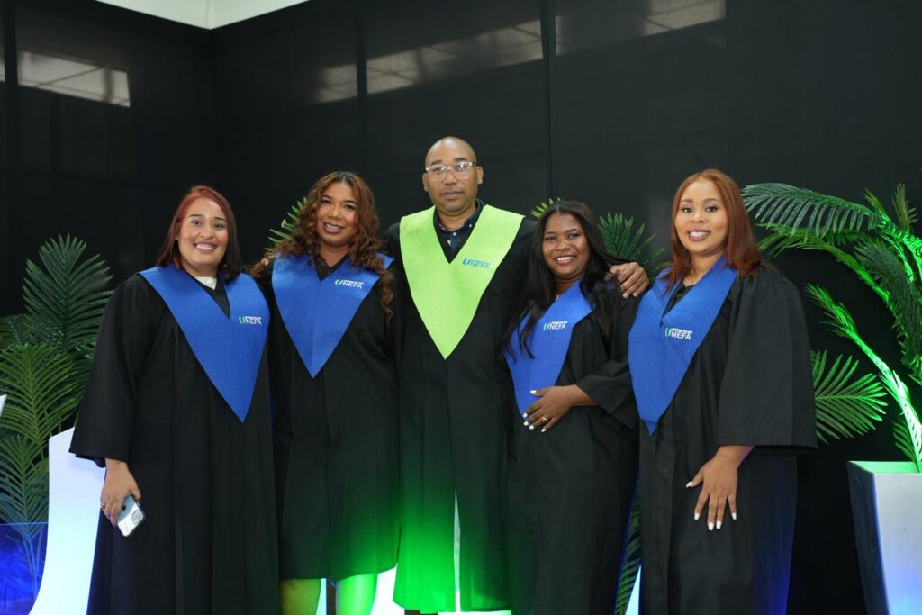 UNEFA adds 130 new graduates to the Dominican labor market | De Último Minuto English