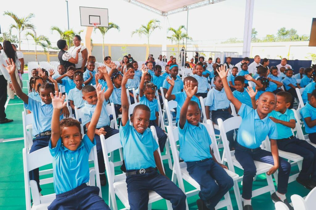Gobierno inaugura moderno centro educativo en La Guáyiga que beneficiará a más de 400 estudiantes