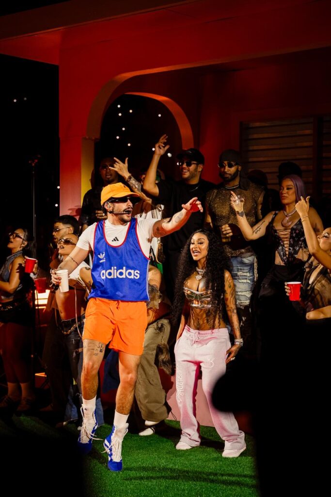 Bad Bunny ¡Immense! at his second concert in DR | De Último Minuto English
