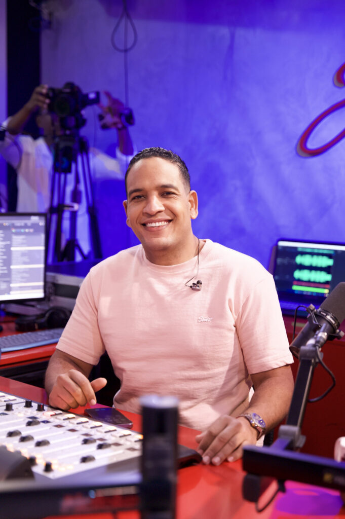 Periodista Hansel García será reconocido en los San Juan Awards - Noticias de hoy en República Dominicana | De Último Minuto