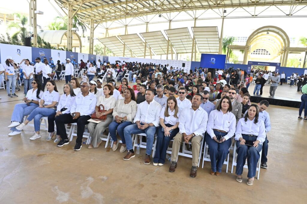 Banreservas incorporates new users during its 11th banking day in San Juan de la Maguana | De Último Minuto English