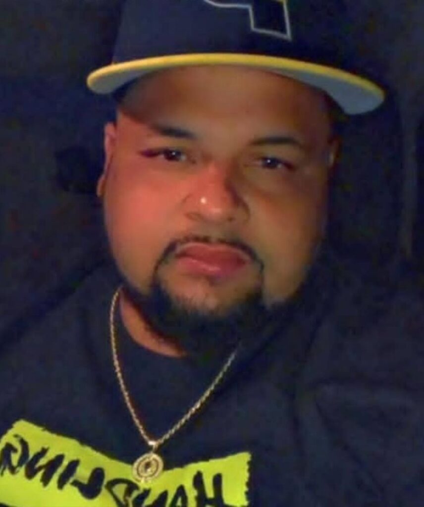 They release "Deivi El Gordo", implicated in a criminal network and seize high-caliber weapons. | De Último Minuto English