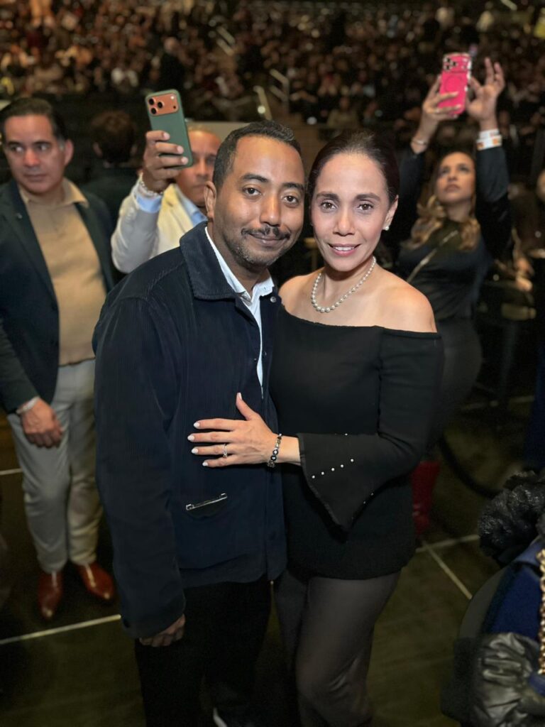 Personalidades dicen presente en el Listening Party de Romeo Santos y Prince Royce - Noticias de hoy en República Dominicana | De Último Minuto