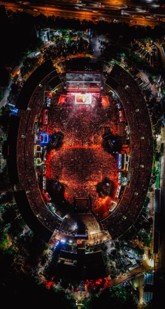 Bad Bunny ¡Immense! at his second concert in DR | De Último Minuto English