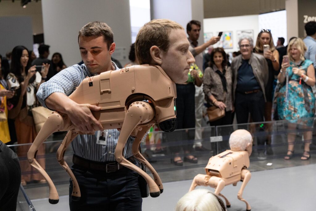 Robotic dogs with Musk, Bezos, and Picasso faces grab attention at Art Basel | De Último Minuto English