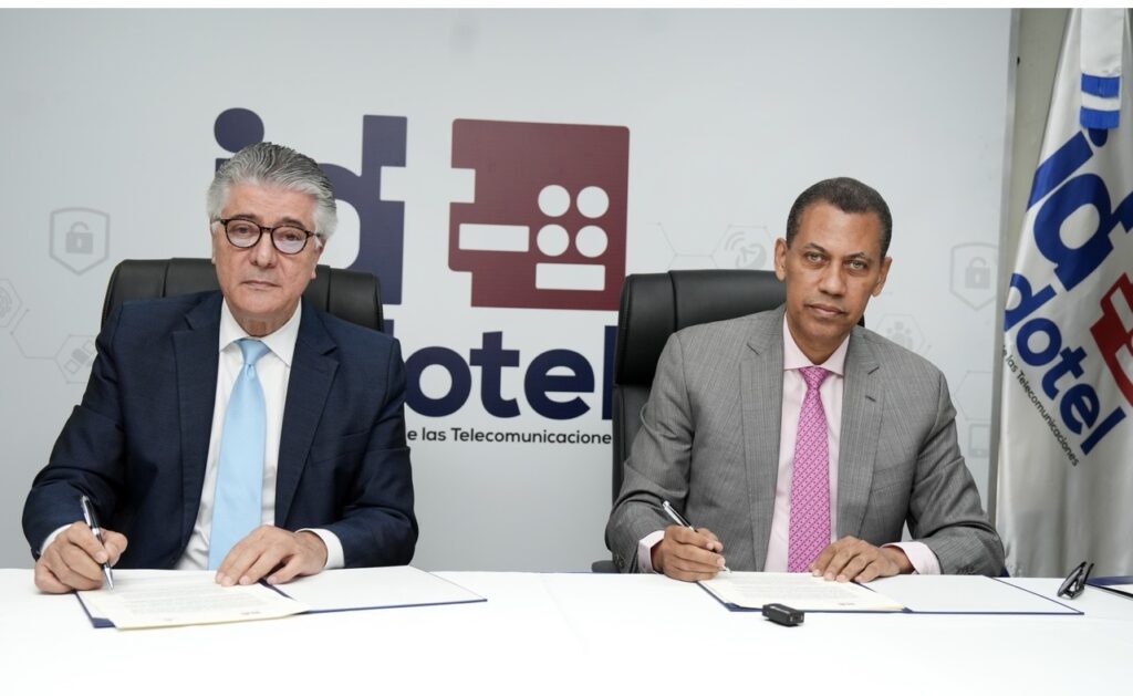 Indotel and Onaprep sign collaboration agreement to install digital rooms in 6 penitentiary centers | De Último Minuto English