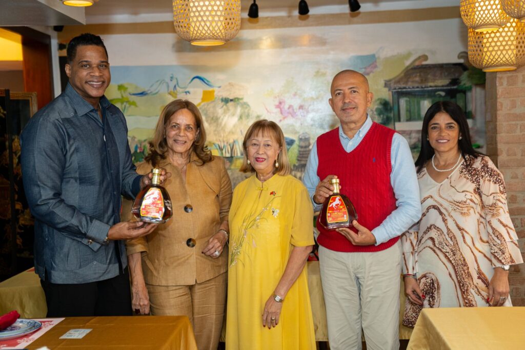 Ron Legado El Caballo Mayor presenta edición ultra premium inspirada en el Año del Caballo chino | 6 | Ron Legado El Caballo Mayor presenta edición ultra premium inspirada en el Año del Caballo chino - Noticias de hoy en República Dominicana | De Último Minuto