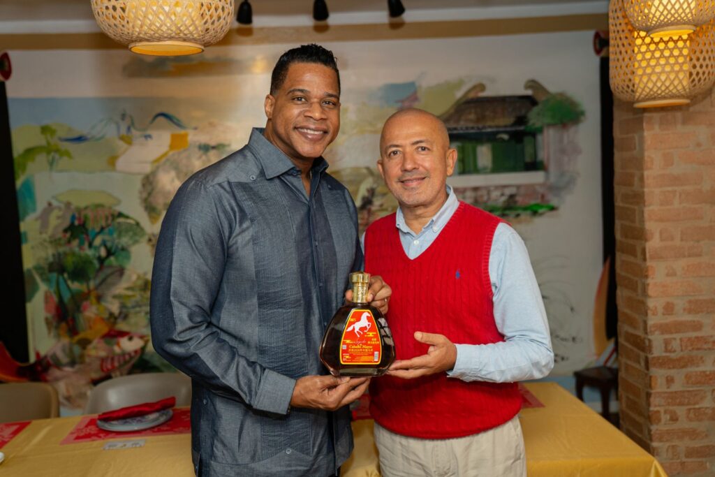 Ron Legado El Caballo Mayor presenta edición ultra premium inspirada en el Año del Caballo chino | 4 | Ron Legado El Caballo Mayor presenta edición ultra premium inspirada en el Año del Caballo chino - Noticias de hoy en República Dominicana | De Último Minuto