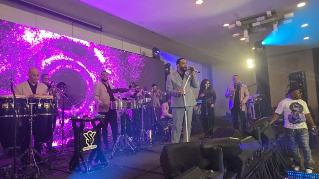 Yiyo Sarante, una de las grandes sorpresas de la fiesta de Navidad de Alofoke Media Group - Noticias de hoy en República Dominicana | De Último Minuto