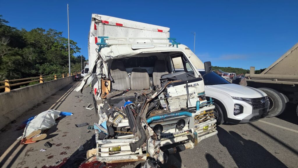 Multiple accident on the Coral del Este highway leaves one dead in La Romana | De Último Minuto English