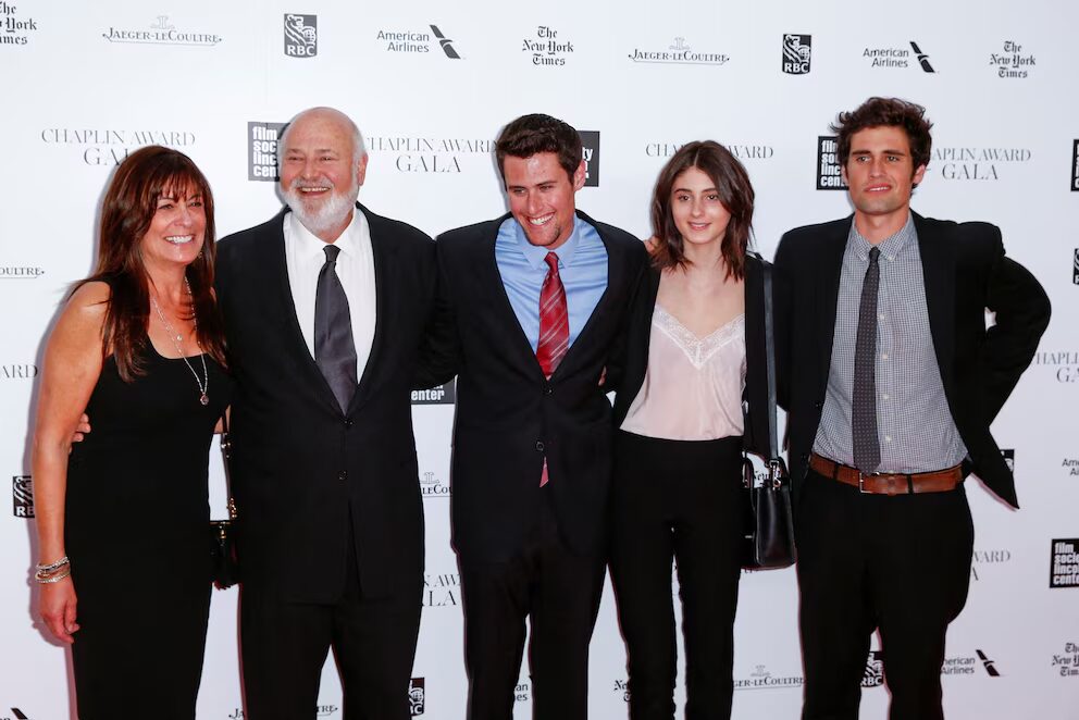 Familia de Rob Reiner y Michele Singer rompe el silencio tras la muerte de la pareja: “Estamos devastados” | 1 | Familia de Rob Reiner y Michele Singer rompe el silencio tras la muerte de la pareja: “Estamos devastados” - Noticias de hoy en República Dominicana | De Último Minuto