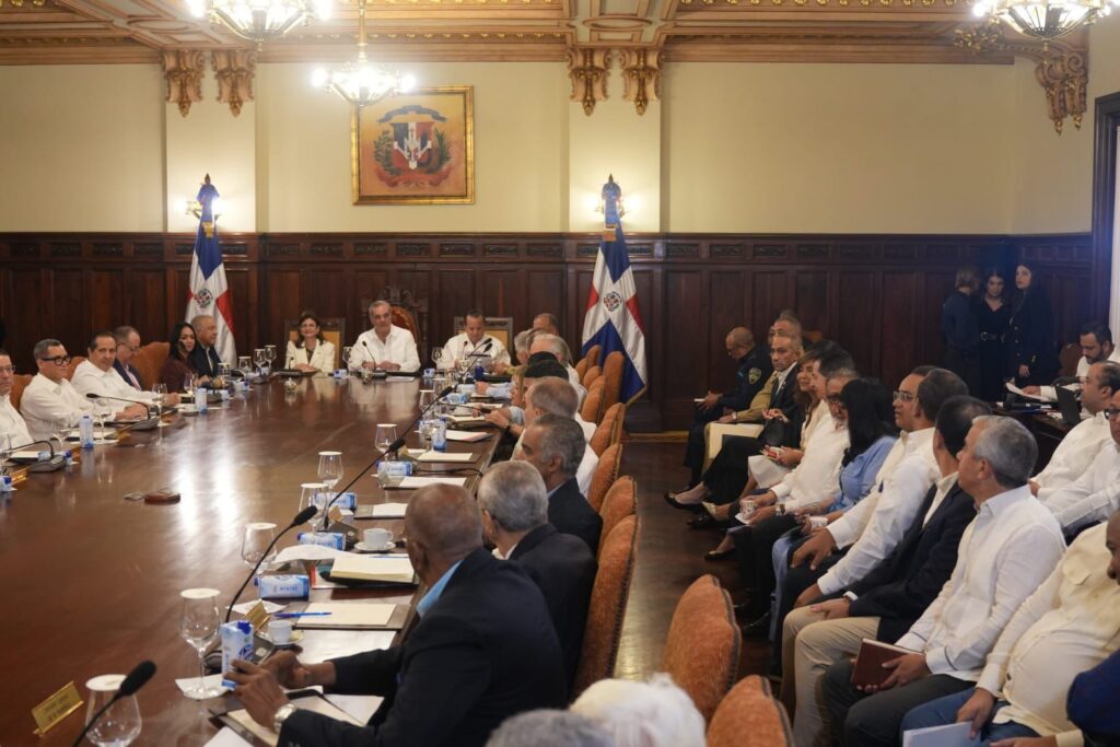 Extended Council of Ministers begins, headed by President Abinader | De Último Minuto English