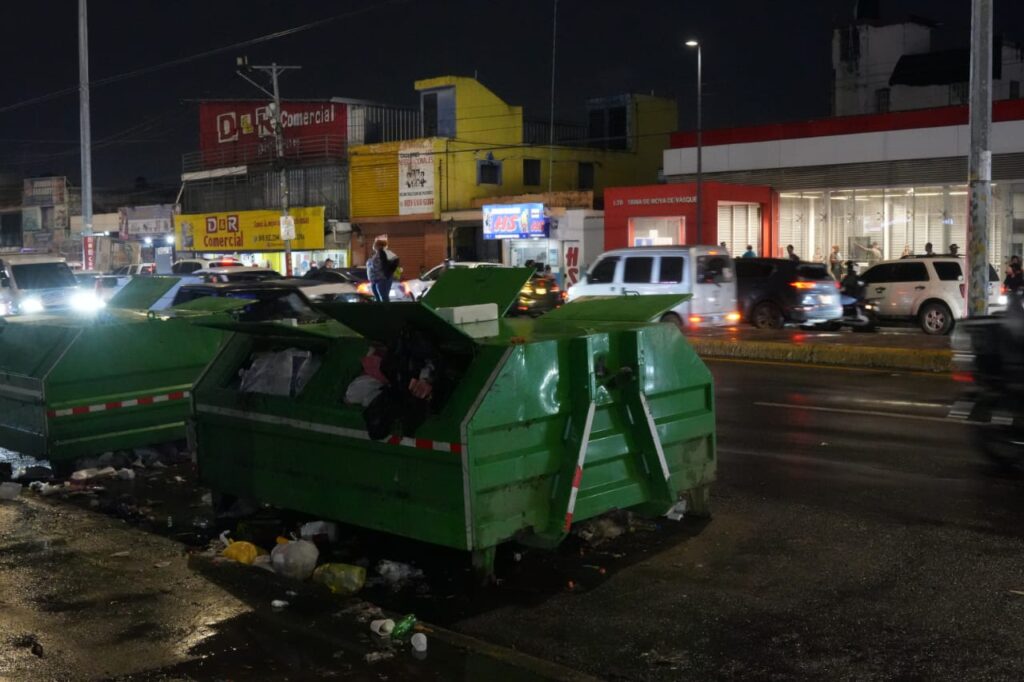 Residents of Los Mina value garbage collection as positive | 2 | Residents of Los Mina value garbage collection as positive | De Último Minuto English