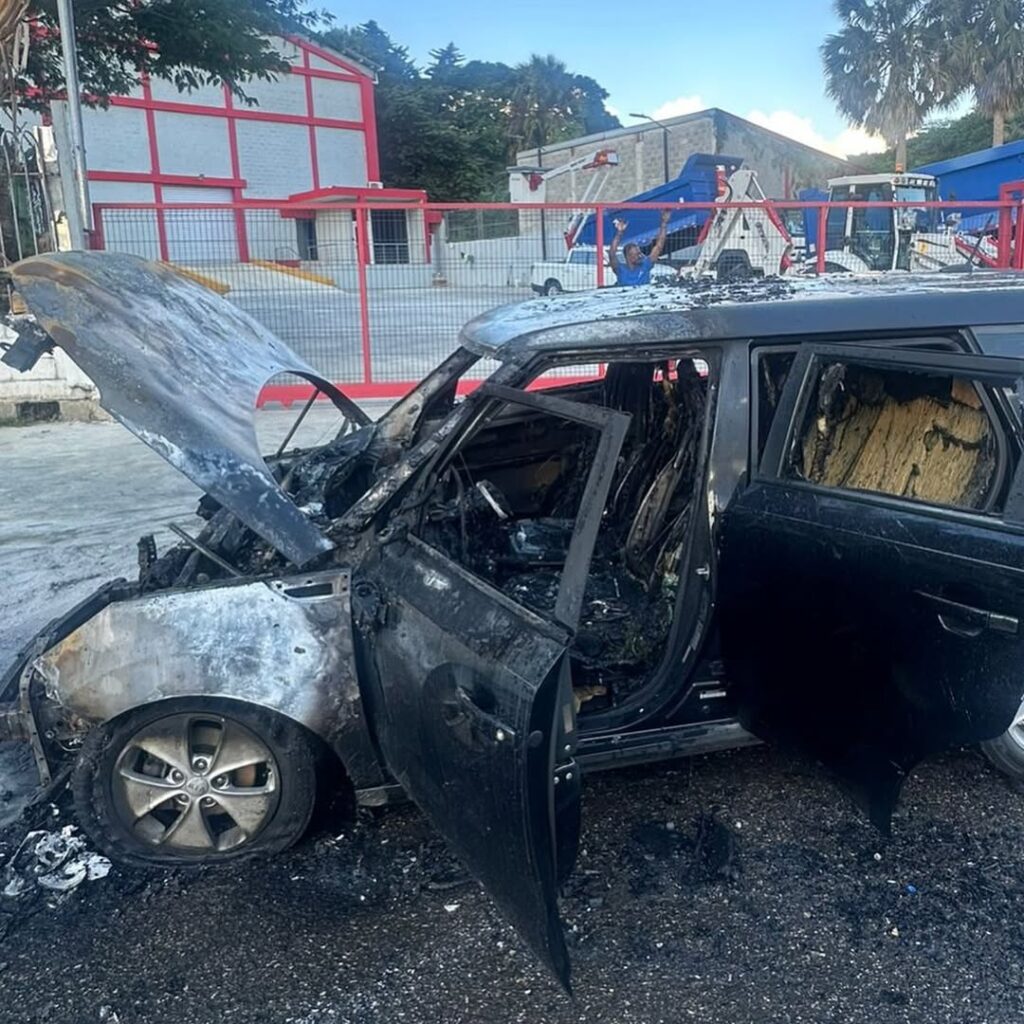 Kiara Romero resulta ilesa tras incendio de su automóvil en la Autopista Duarte - Noticias de hoy en República Dominicana | De Último Minuto