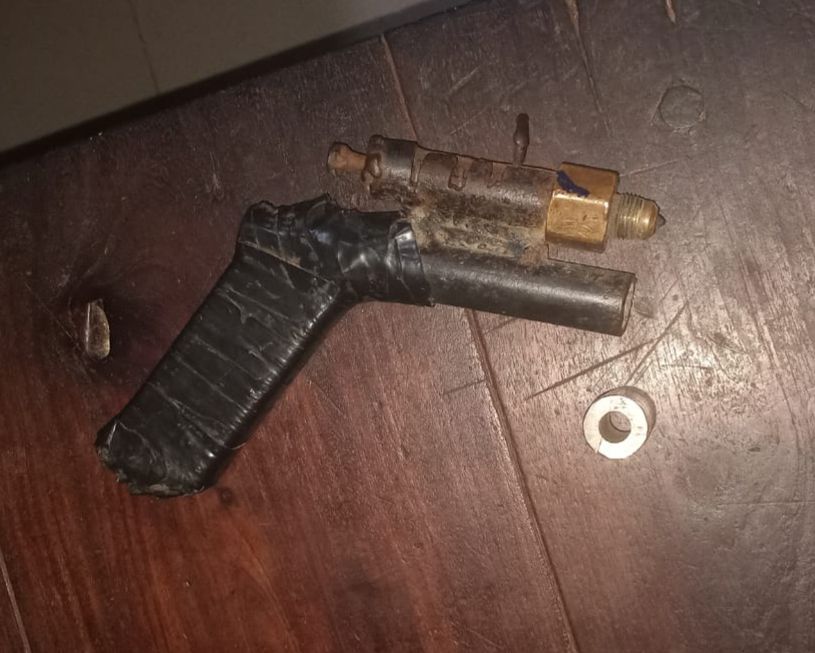 PN detains man with homemade weapon in Cruce de Pavón, El Seibo | De Último Minuto English