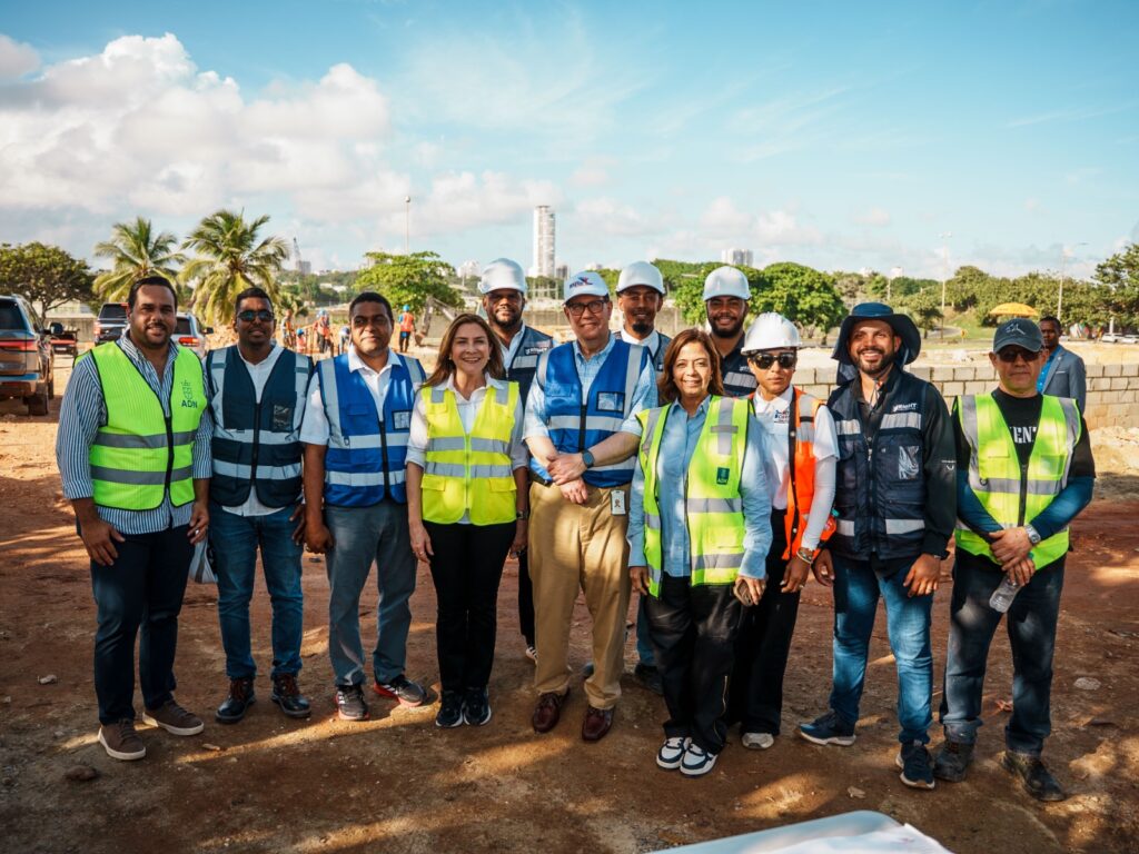 Monegro, Vicini y Luisín felicitan a Carolina por avances en Paseo 30 de Mayo y Malecón Deportivo - Noticias de hoy en República Dominicana | De Último Minuto