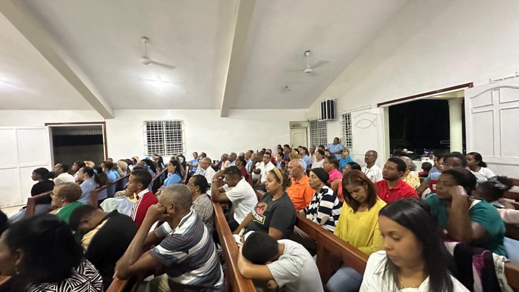 Caño Grande Bonao celebra su séptimo día de fiestas patronales en honor a la Virgen de la Altagracia - Noticias de hoy en República Dominicana | De Último Minuto