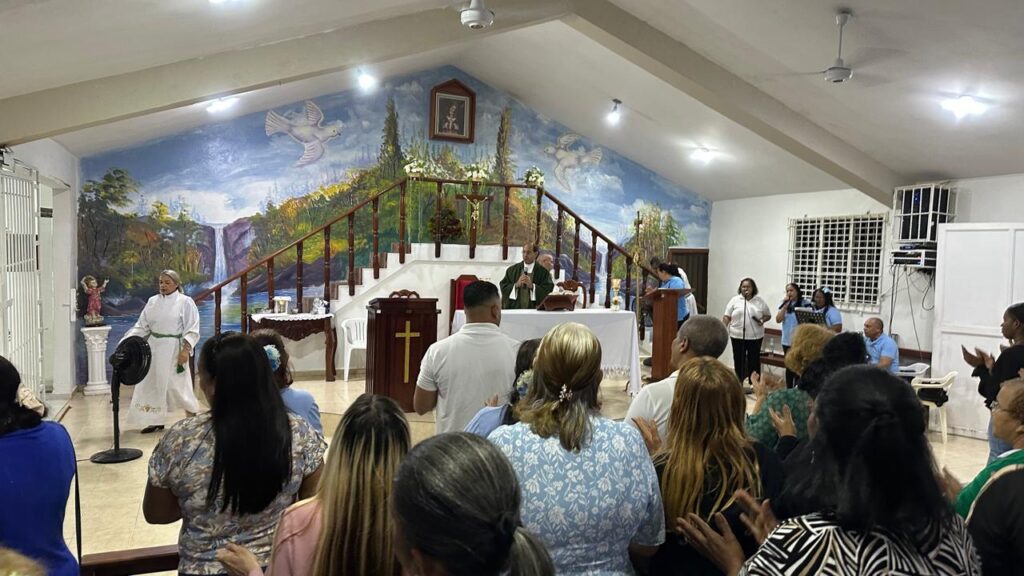 Caño Grande Bonao celebra su séptimo día de fiestas patronales en honor a la Virgen de la Altagracia - Noticias de hoy en República Dominicana | De Último Minuto