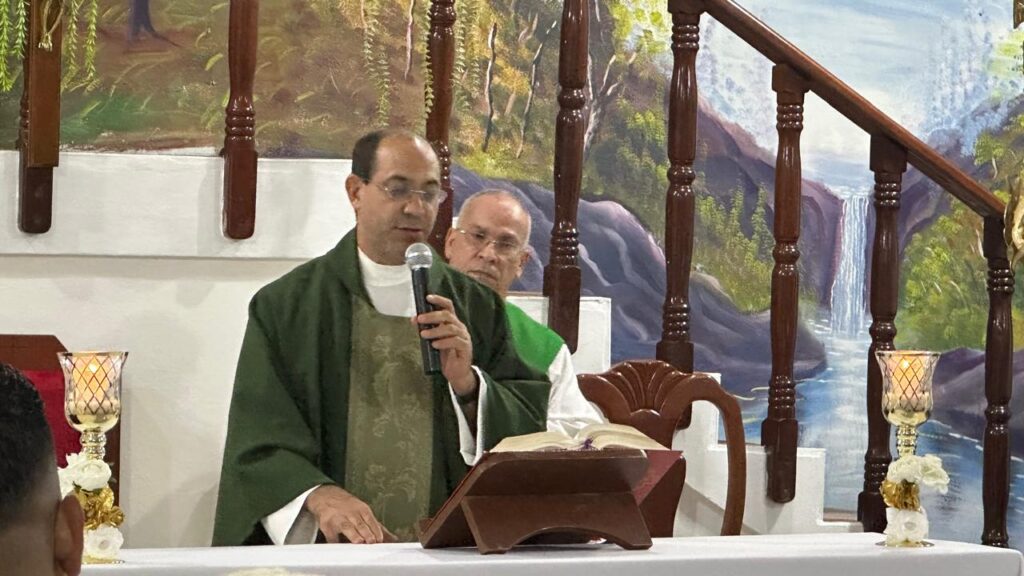 Caño Grande Bonao celebra su séptimo día de fiestas patronales en honor a la Virgen de la Altagracia - Noticias de hoy en República Dominicana | De Último Minuto